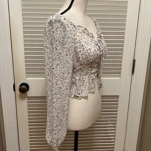 Aidan Lace Up Crop Top in Ivory Multi, Size Small - Picture 13 of 17